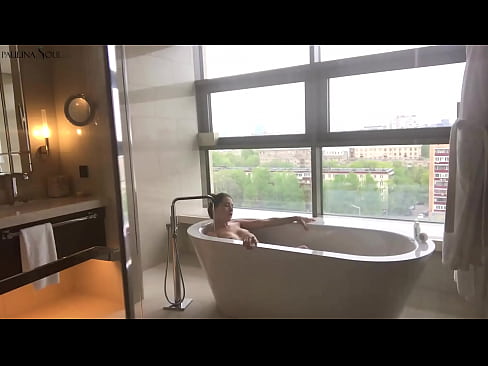 ❤️ Ogromna laska namiętnie waląca sobie cipkę w łazience ❤❌ Sex video at pl.hentaiteca.ru ️❤