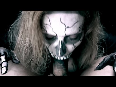 ❤️ Demoniczna dziewczyna ssąca kutasa swoimi czarnymi ustami i połykająca spermę. ❤❌ Sex video at pl.hentaiteca.ru ️❤